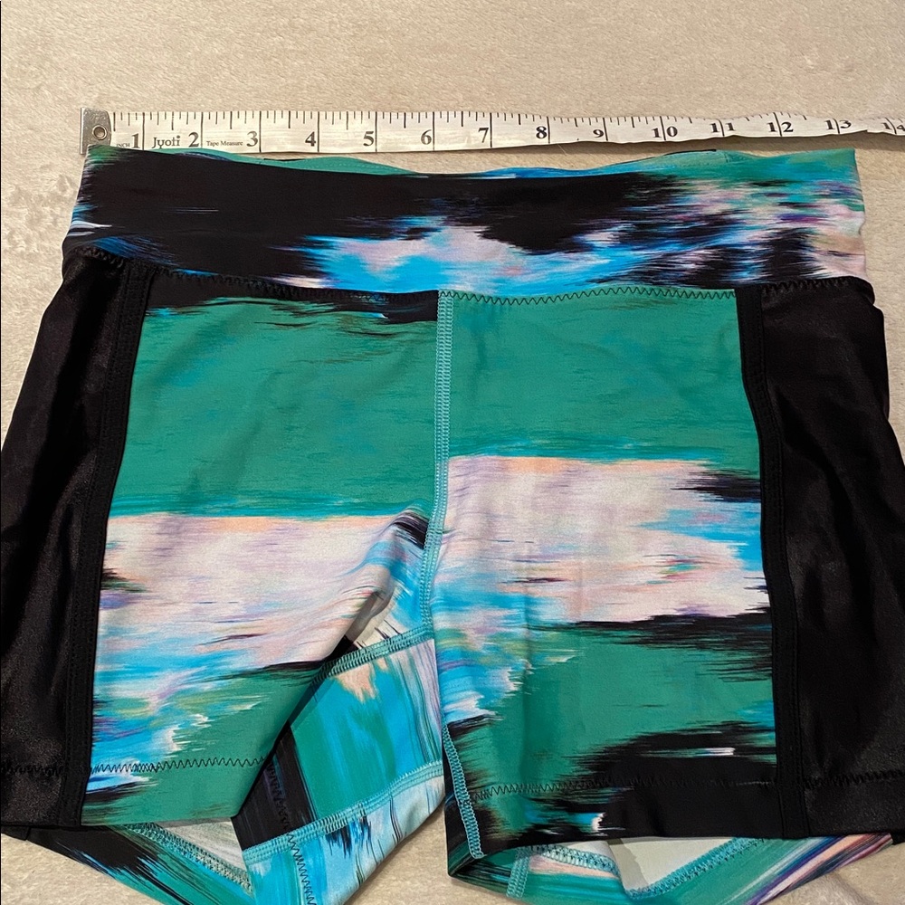 Lululemon Water: Sun & Swim women’s swim shorts Pigment Wind Dragonfly Sz S - Picture 5 of 8